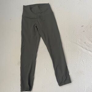 Lululemon green wundertrain